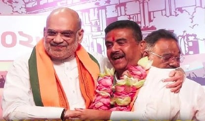 Bengal New CM: शुभेंदु अधिकारी ने पेश किया सरकार बनाने का दावा, बंगाल में पहली BJP सरकार का रास्ता साफ