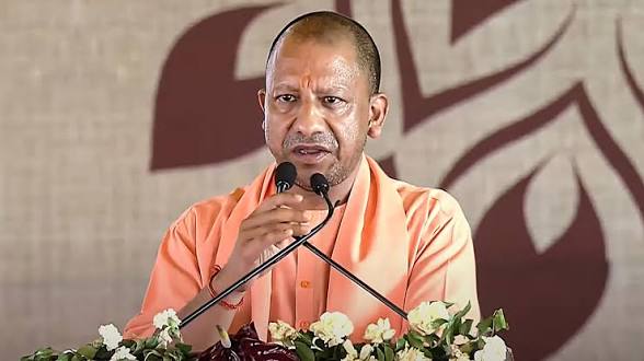बकरीद पर सीएम योगी सख्त: खुले में नमाज पर रोक, पुरानी परंपरा से मनेंगे त्योहार