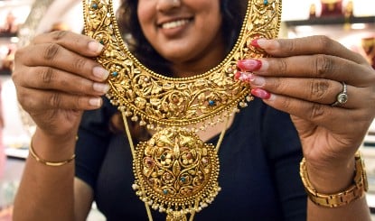 सोने पर 15% आयात शुल्क का बड़ा असर, देश में Gold Import 70% घटा