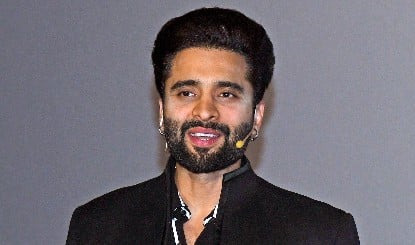 शादी के बाद Dating App पर दिखे Jackky Bhagnani? वायरल स्क्रीनशॉट से मचा बवाल