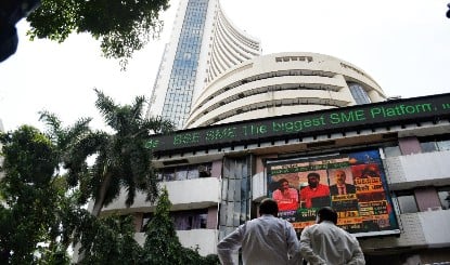 Dalal Street पर फिर लौटी रौनक! सेंसेक्स 790 अंक उछला, निफ्टी 24,000 के पार बंद