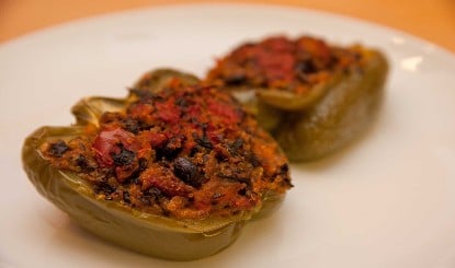 Cooking Tips: घर पर बनाएं Restaurant-Style भरवां शिमला मिर्च, हर कोई करेगा तारीफ