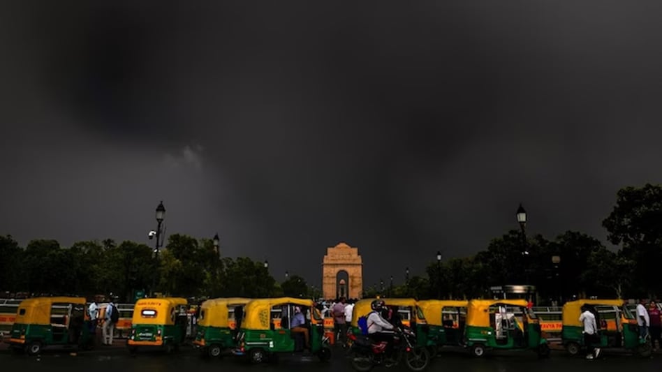 दिल्ली-NCR में अगले 48 घंटे में मॉनसून की एंट्री! IMD ने जारी किया झमाझम बारिश का अलर्ट