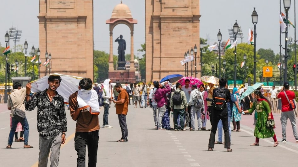 4 जुलाई पर टिकी दिल्ली की उम्मीद, जल्द मिल सकती है मानसून की दस्तक; यूपी-उत्तराखंड में भारी बारिश का अलर्ट
