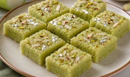 Lauki Barfi Recipe: बिना मावा और रिफाइंड चीनी के बनाएं हेल्दी लौकी की बर्फी, जानें आसान रेसिपी