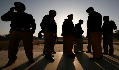 बलूचिस्तान में बढ़ा तनाव: कई जिलों में सुरक्षा बलों और हथियारबंद लड़ाकों के बीच झड़पें, सैन्य अभियान तेज