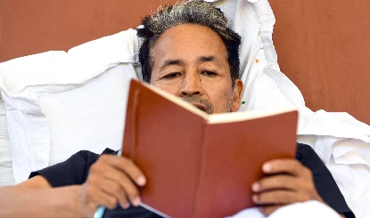 सोनम वांगचुक के समर्थन में वॉशिंगटन में प्रदर्शन, भारतीय दूतावास के बाहर उठी जवाबदेही की मांग