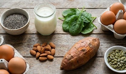 Expensive Hair Treatment की जगह अपनाएं ये Hair Care Diet, बायोटिन और आयरन से बालों को मिलेगा पोषण