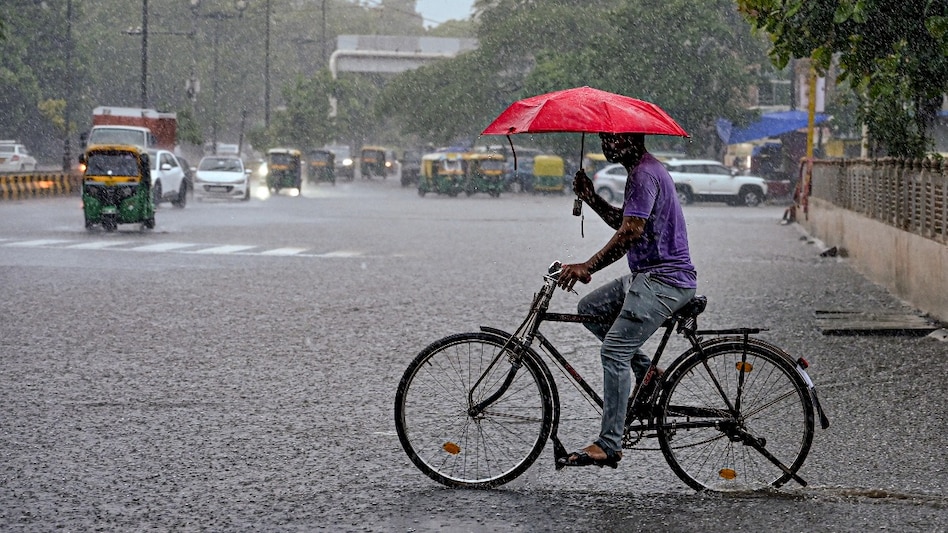 कल का मौसम: 3 अगस्त को यूपी के कई जिलों में झमाझम बारिश के आसार, IMD ने भारी बारिश का अलर्ट जारी किया