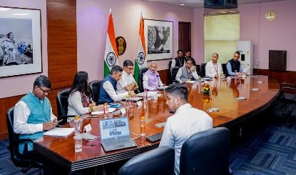 नेपाल में बैरियर झील टूटने से बढ़ा बाढ़ का खतरा, जयशंकर ने लिया राहत-बचाव कार्यों का जायजा