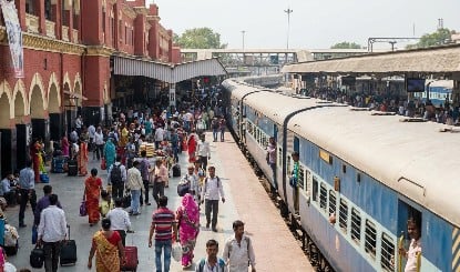 Raksha Bandhan 2026: रेलवे का तोहफा! इन रूट्स पर चलेंगी स्पेशल ट्रेनें
