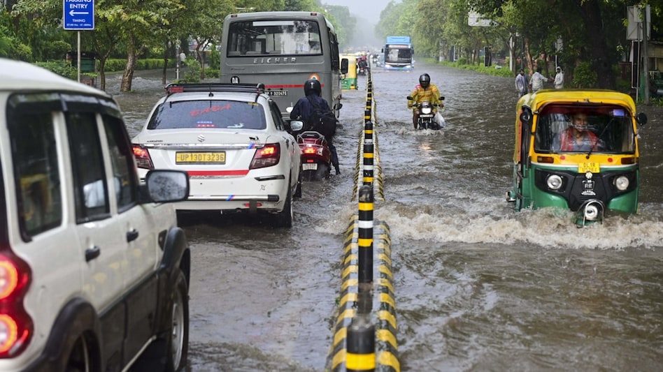 दिल्ली में जलभराव पर पहली बार बड़े अफसर ने मांगी माफी! NDMC चेयरपर्सन बोले- SORRY
