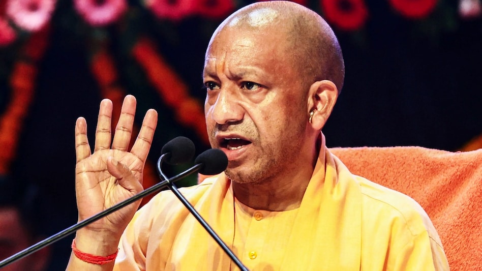 रक्षाबंधन पर महिलाओं को सीएम योगी का बड़ा तोहफा, बसों में फ्री सफर के साथ एक साथी की भी Free Entry