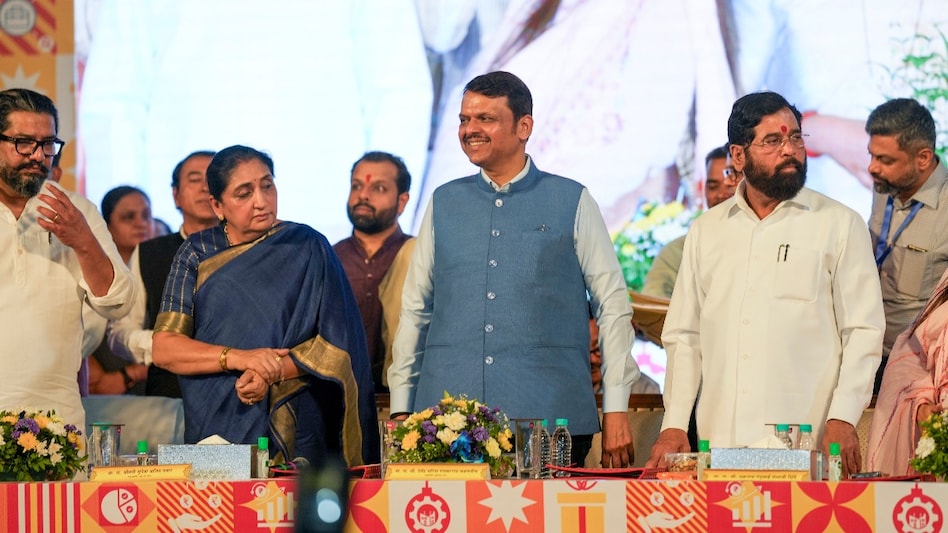 सुनेत्रा पवार को ‘गूंगी गुड़िया’ कहने पर महाराष्ट्र में सियासी संग्राम, CM फडणवीस और NCP का कांग्रेस पर पलटवार