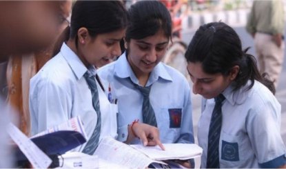 CBSE की 3-लैंग्वेज पॉलिसी पर सुप्रीम कोर्ट का बड़ा फैसला, कक्षा 6 के छात्रों को मिली राहत
