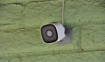 घर की सुरक्षा होगी हाईटेक! CCTV कैमरे से Smart Lock तक, जानें पूरा खर्च और जरूरी फीचर्स