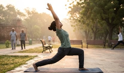 सुबह उठते ही करें ये 4 Yoga Asanas! दिनभर की थकान और सुस्ती होगी छूमंतर, शरीर में आएगी नई Energy