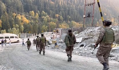 LoC से लेकर लाइब्रेरियों तक एक्शन, जम्मू-कश्मीर में आतंक के खिलाफ कई मोर्चों पर कसा शिकंजा