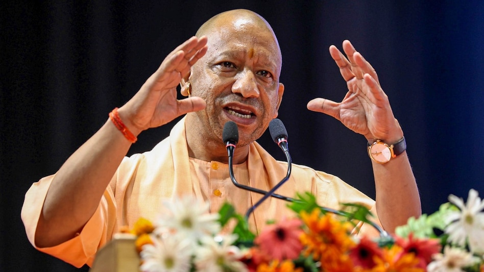 मकसद सिर्फ लूट नहीं, सनातन को मिटाना था: गजनवी और सोमनाथ का जिक्र कर गोरखपुर में बोले सीएम योगी