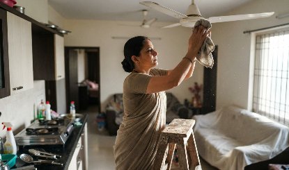 Dhanteras से पहले घर की इन 5 जगहों की कर लें सफाई, Diwali की तैयारी होगी आसान!