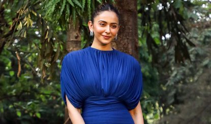 Bollywood Wrap Up: रकुल प्रीत सिंह ने आईटी रेड्स की खबरों पर तोड़ी चुप्पी, आयुष्मान संग रोमांस करेंगी श्रेया चौधरी; राजपाल यादव से लेकर तलत अजीज तक बड़ी खबरें