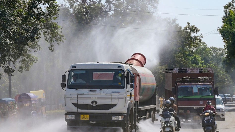 दिल्ली में फिर बिगड़ी हवा, चार दिन बाद खराब श्रेणी में पहुंचा AQI; विवेक विहार में 316 दर्ज